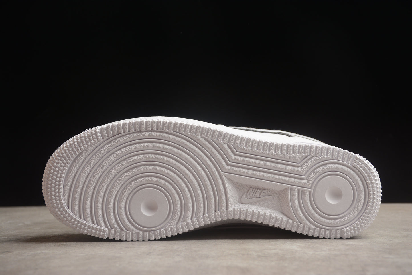 Nike Air Force 1 BQ6425-109