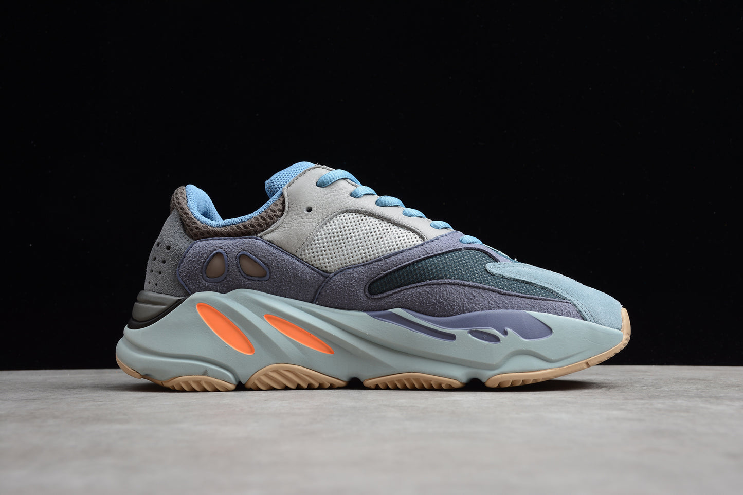 Adidas YEEZY Boost 700 FW2498