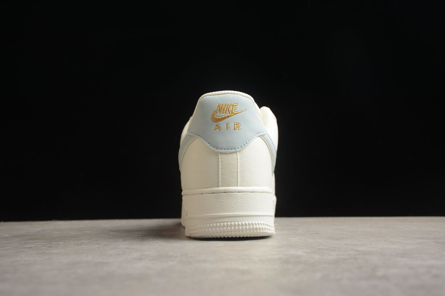 Nike Air Force 1 MN5696-009
