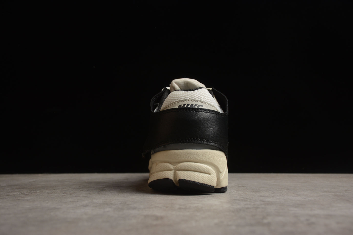 NIKE Zoom Vomero 5 FJ5474 133