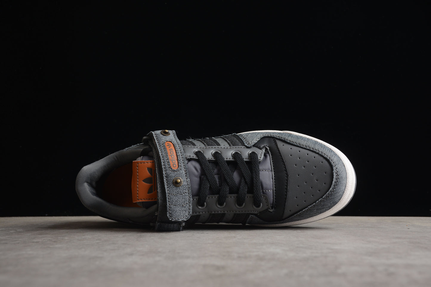 Adidas Forum 84 Low HQ6335