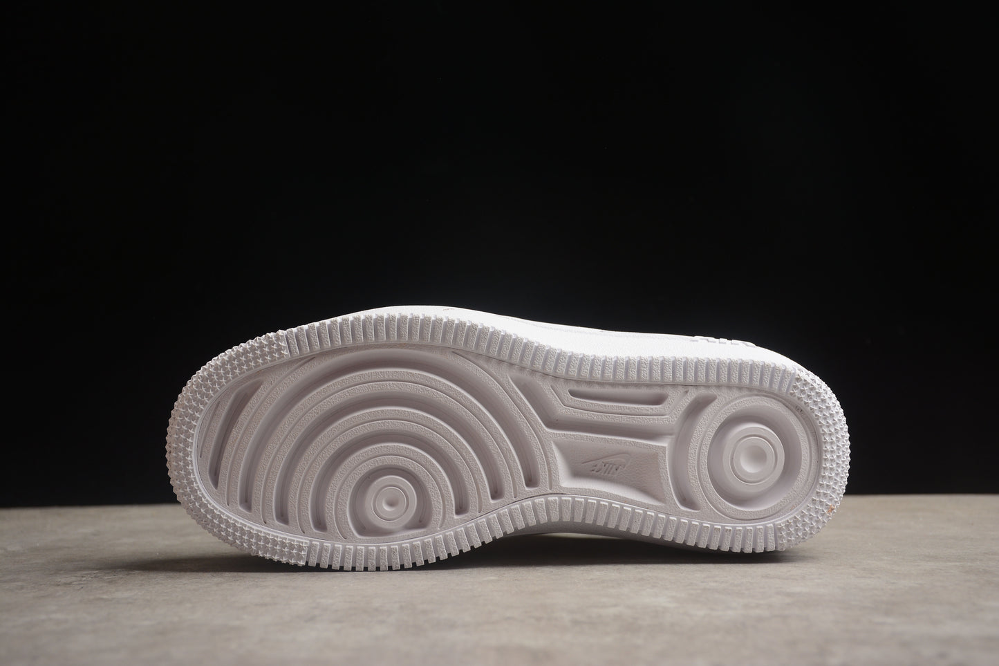Nike Air Force 1 DJ9946 107
