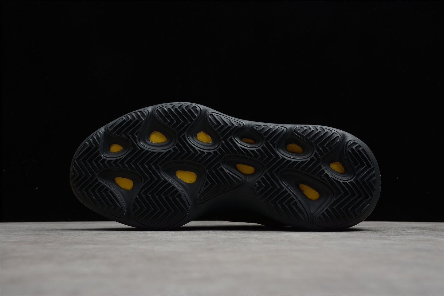 Adidas YEEZY Boost 700 H67799