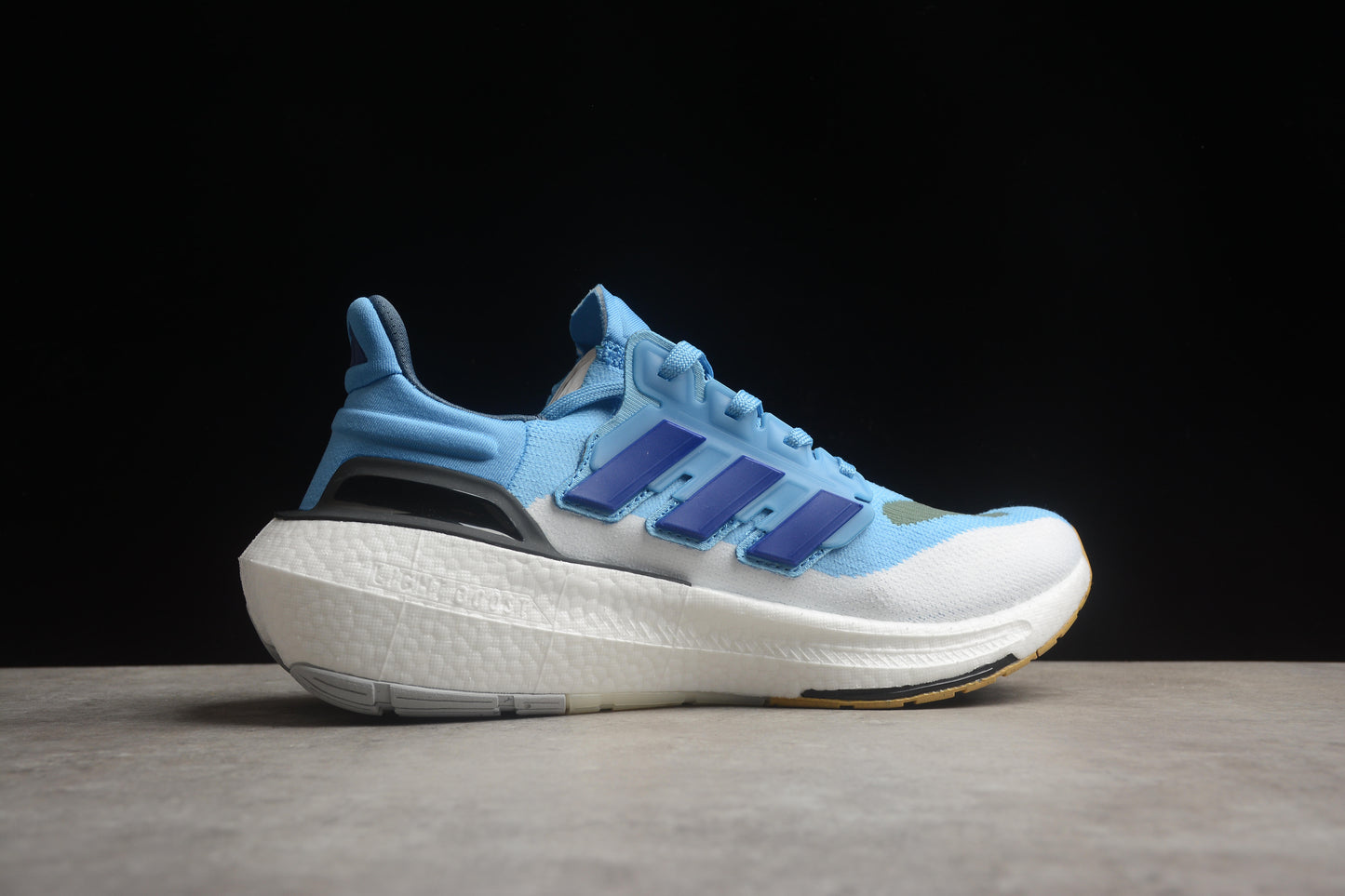 Adidas Pure Boost 23 ID5323