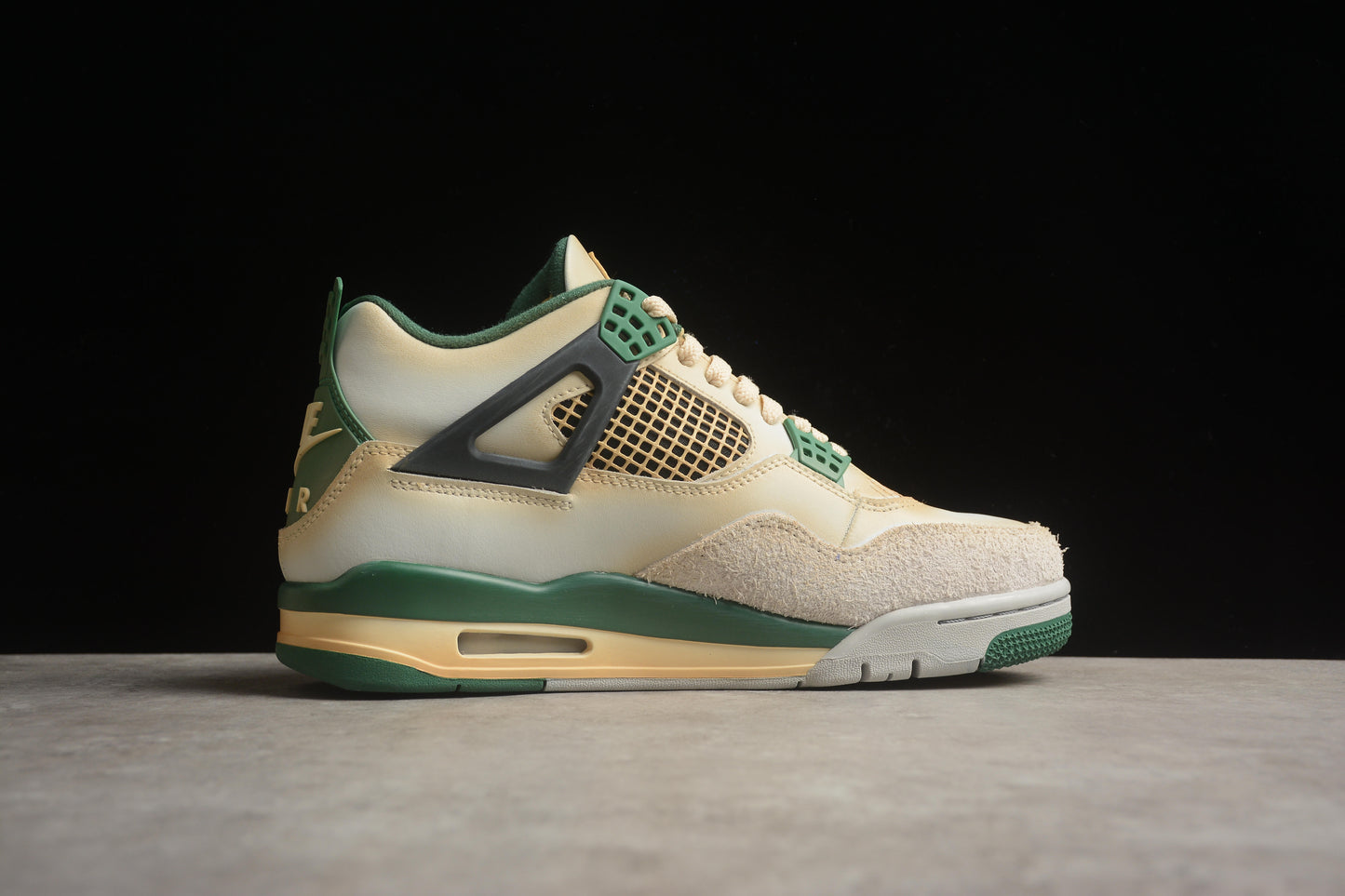 Air Jordan 4 Retro DC7770 106
