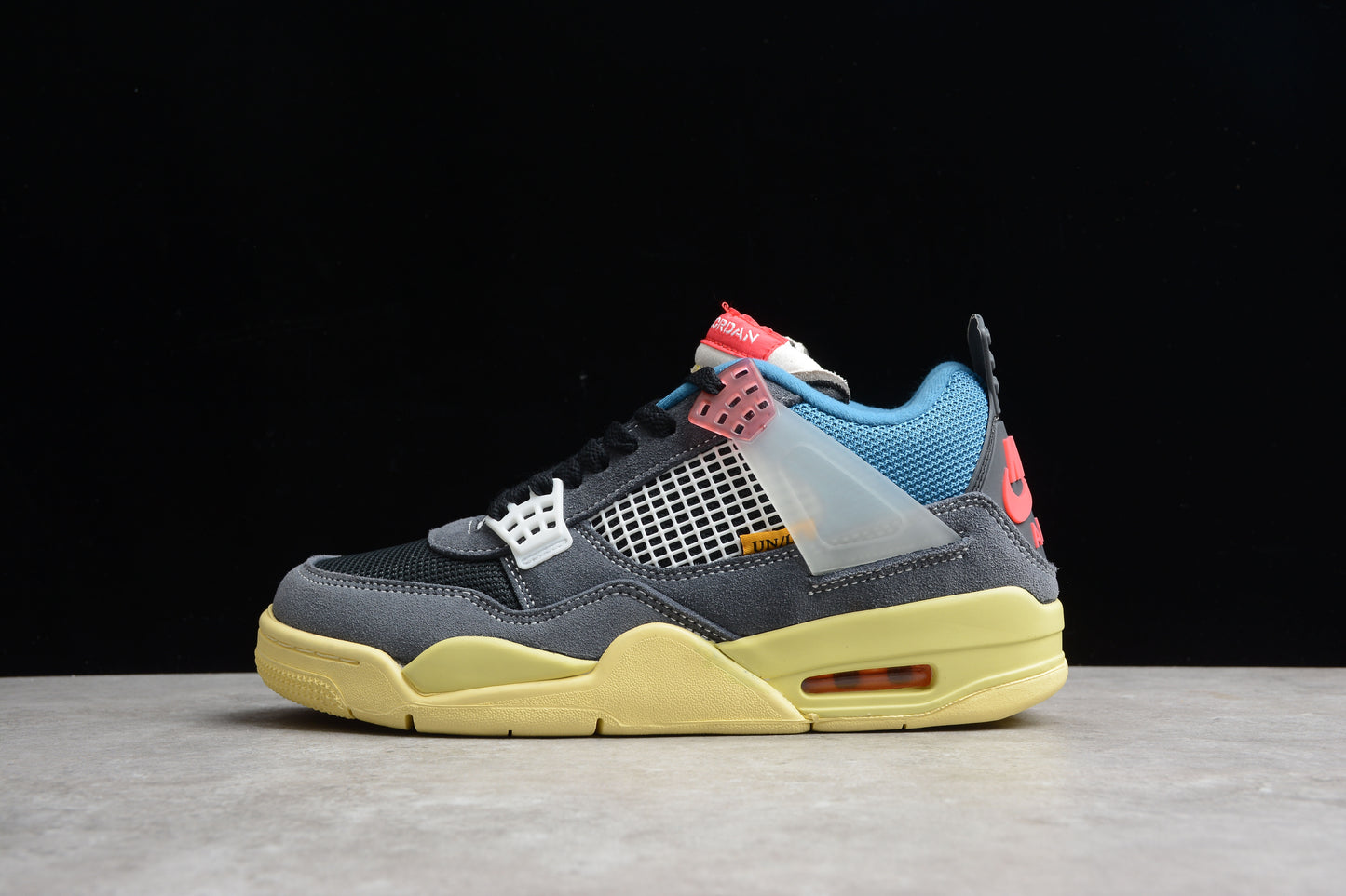 Air Jordan 4 Retro DC9533-001