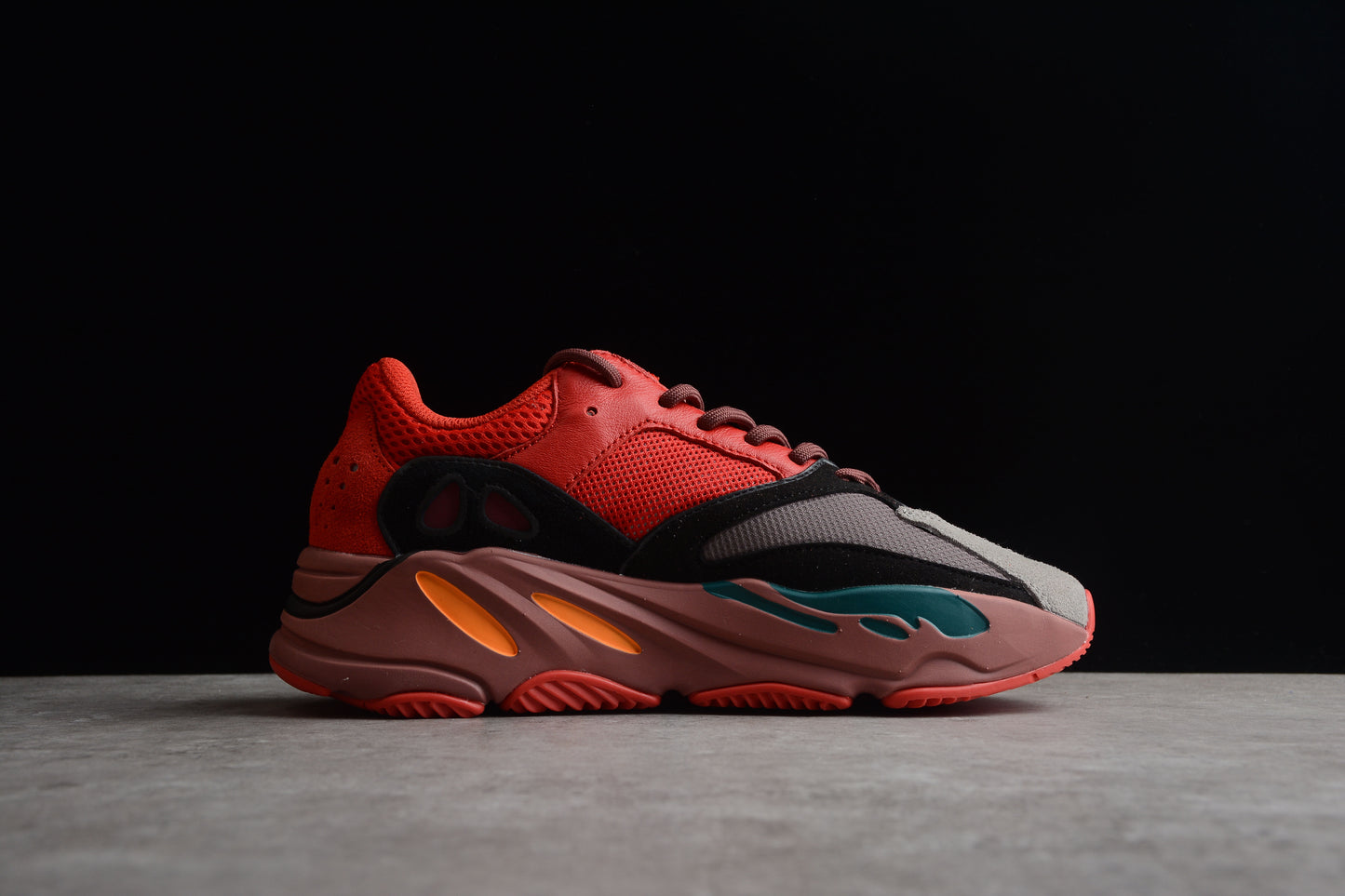 Adidas YEEZY Boost 700 HQ6979
