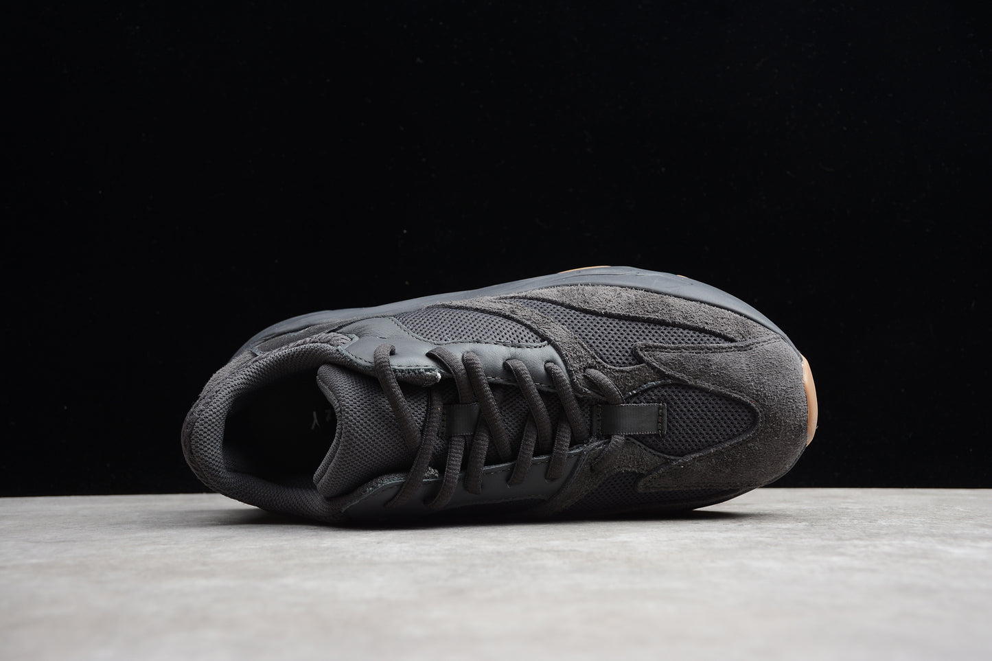 Adidas YEEZY Boost 700 FV5304