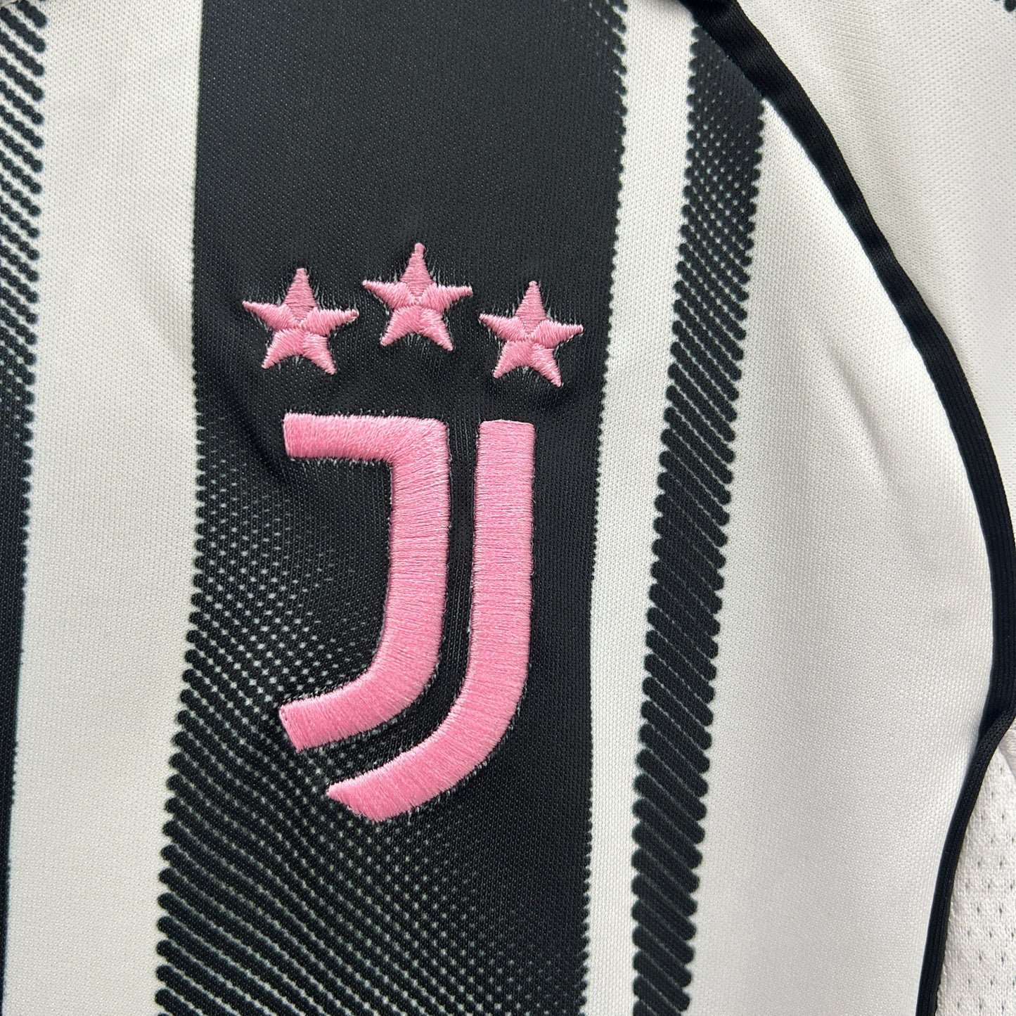 Juventus 2025/26 Home Kids Version