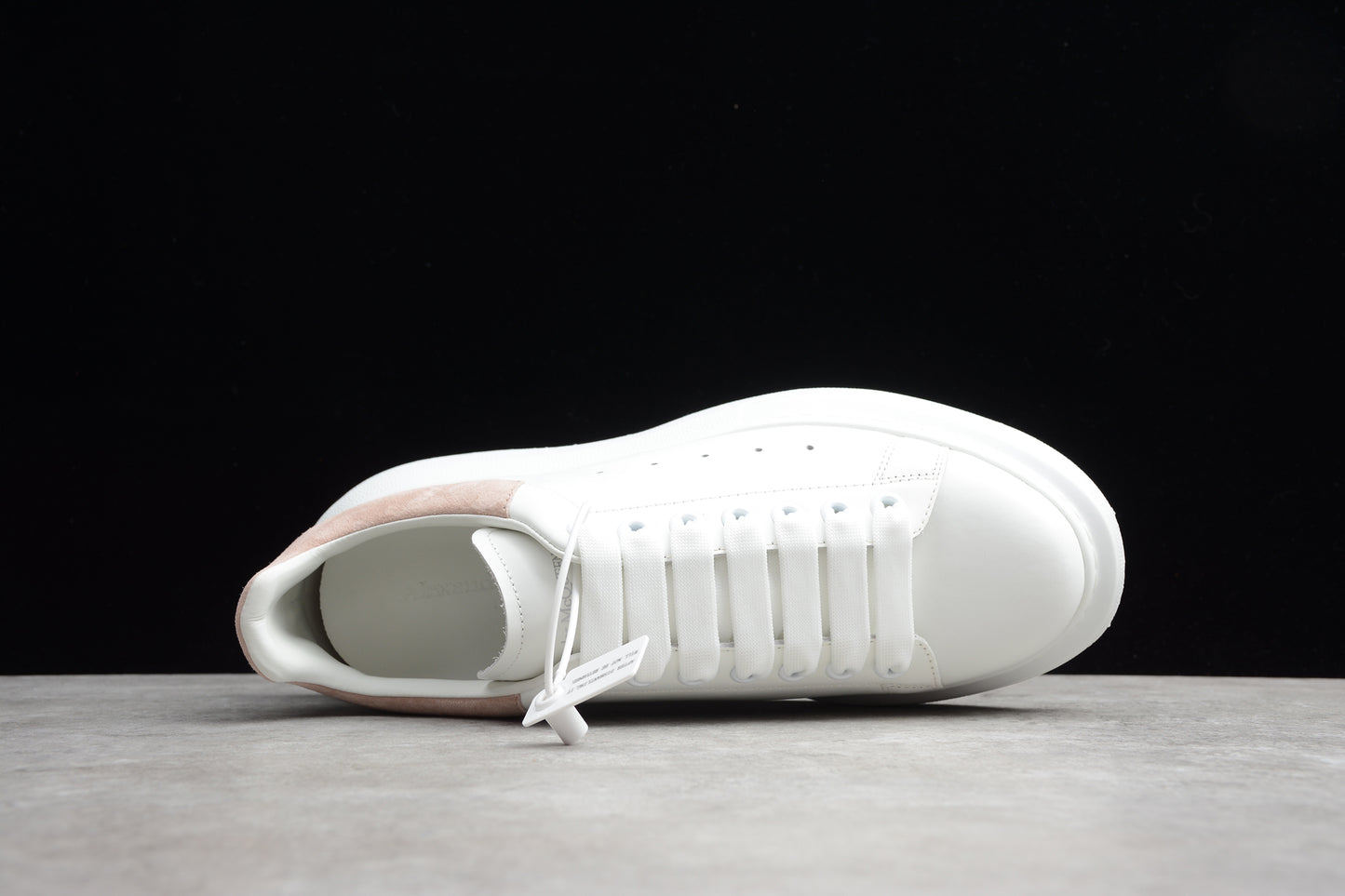 Alexander McQueen 23