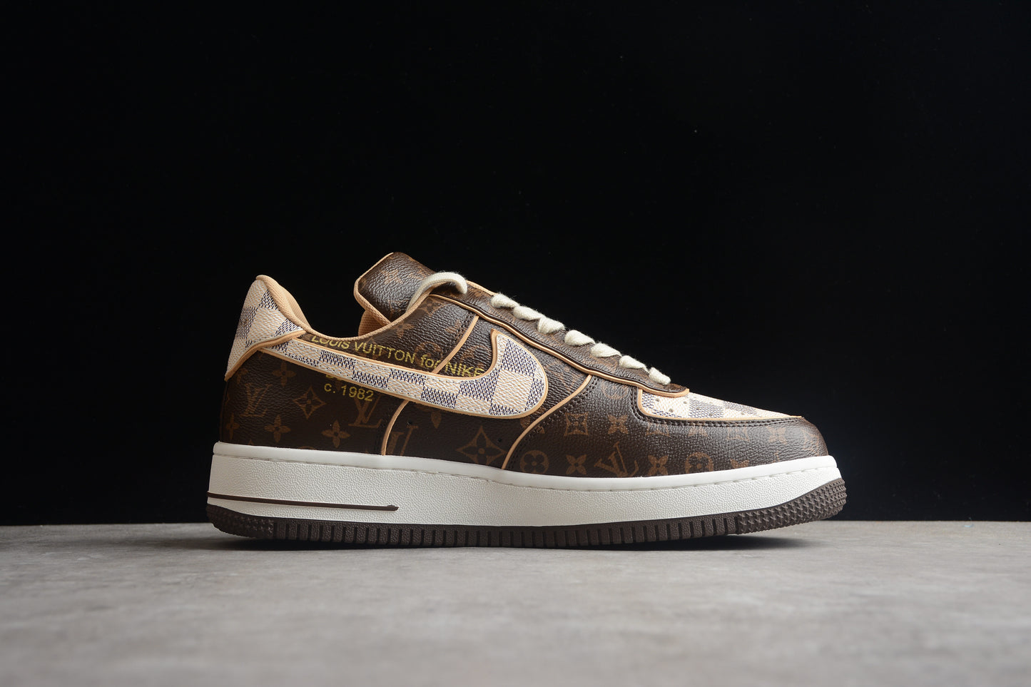 Louis Vuitton x Nike Air Force 1'07 LV8 Low Marron