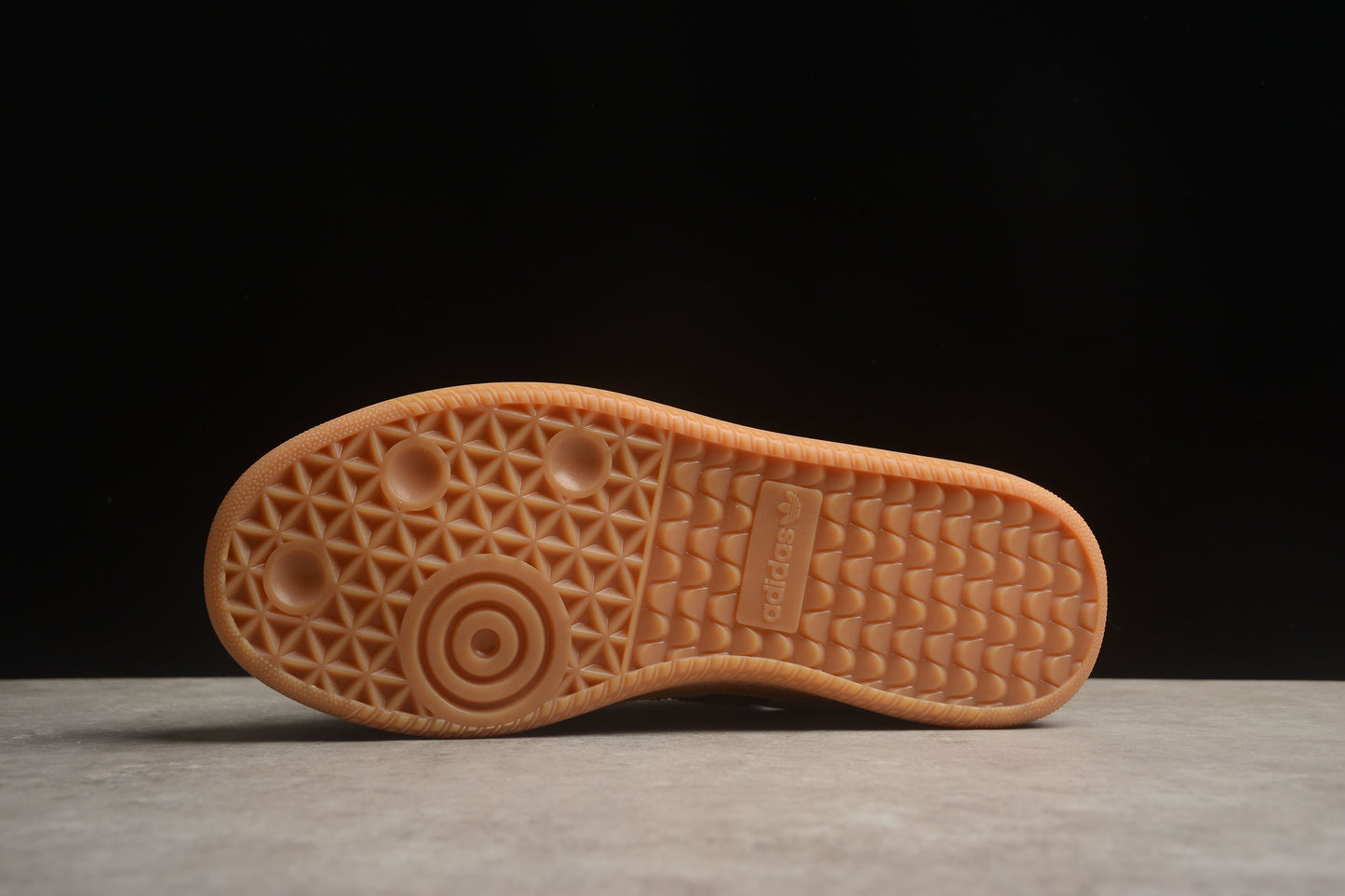 Adidas State Series AK IE1377