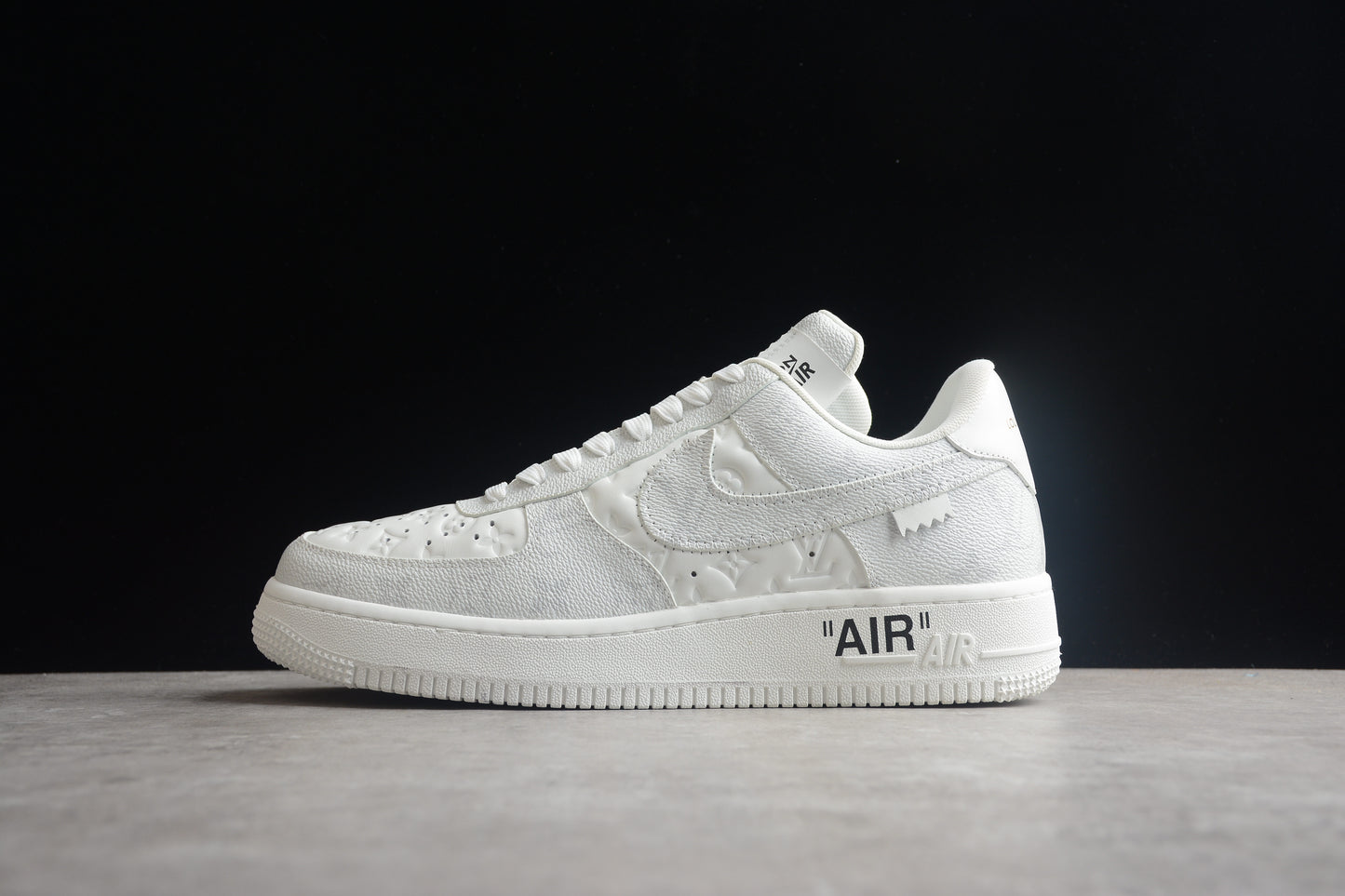 Louis Vuitton x Nike Air Force 1'07 LV8 Low Blanca