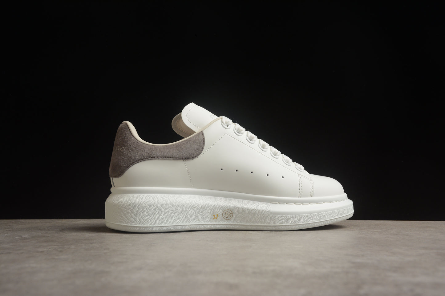 Alexander McQueen 14
