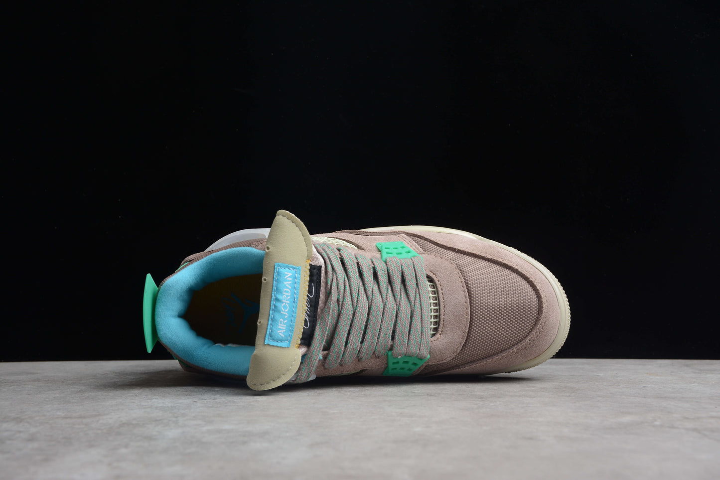 Air Jordan 4 Retro DJ5718-242