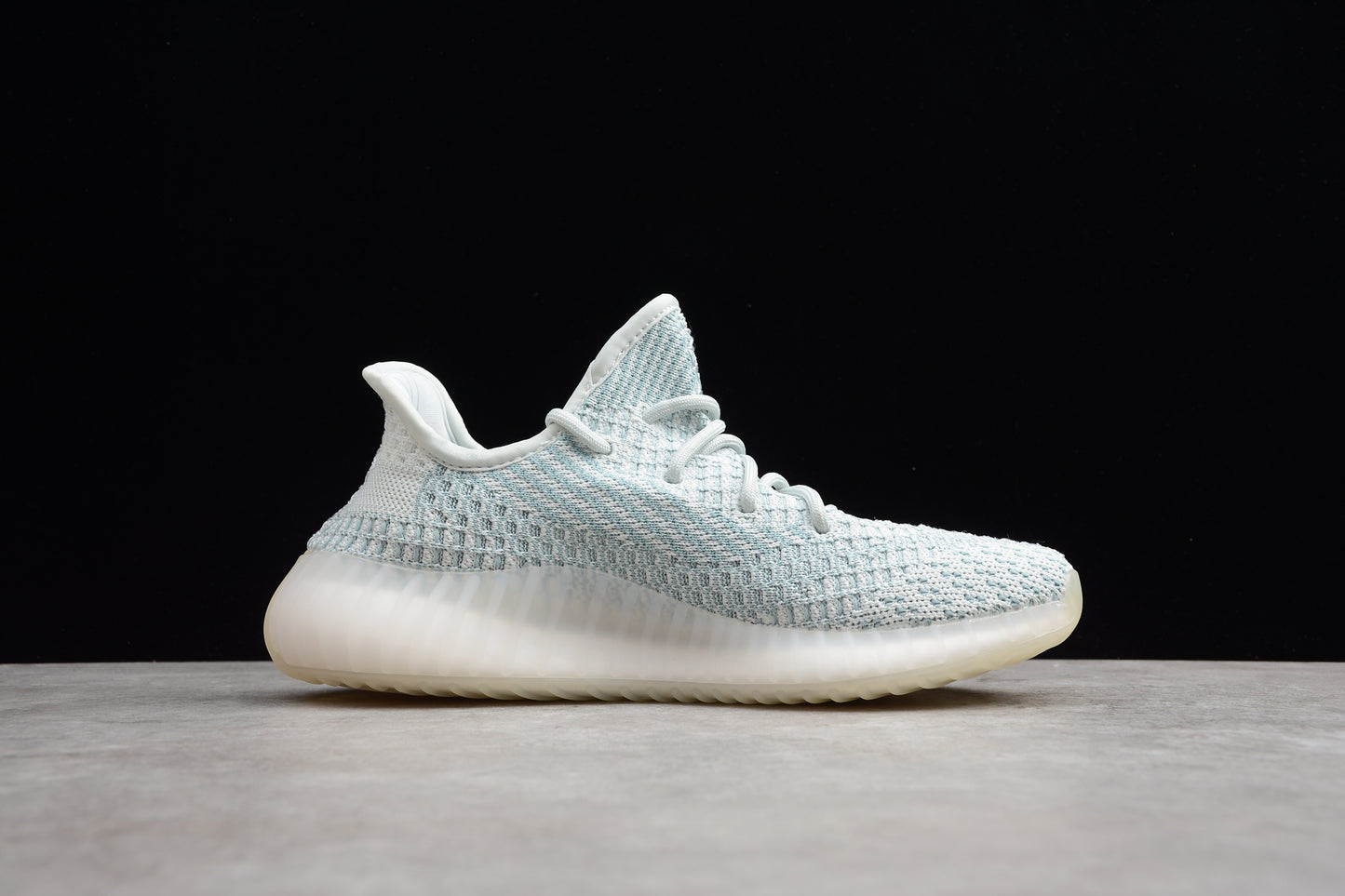 Adidas Yeezy Boost 350V2 FW3043