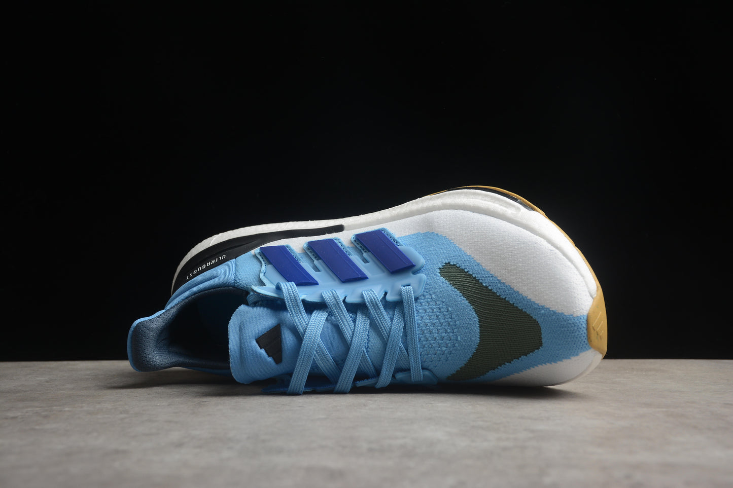 Adidas Pure Boost 23 ID5323