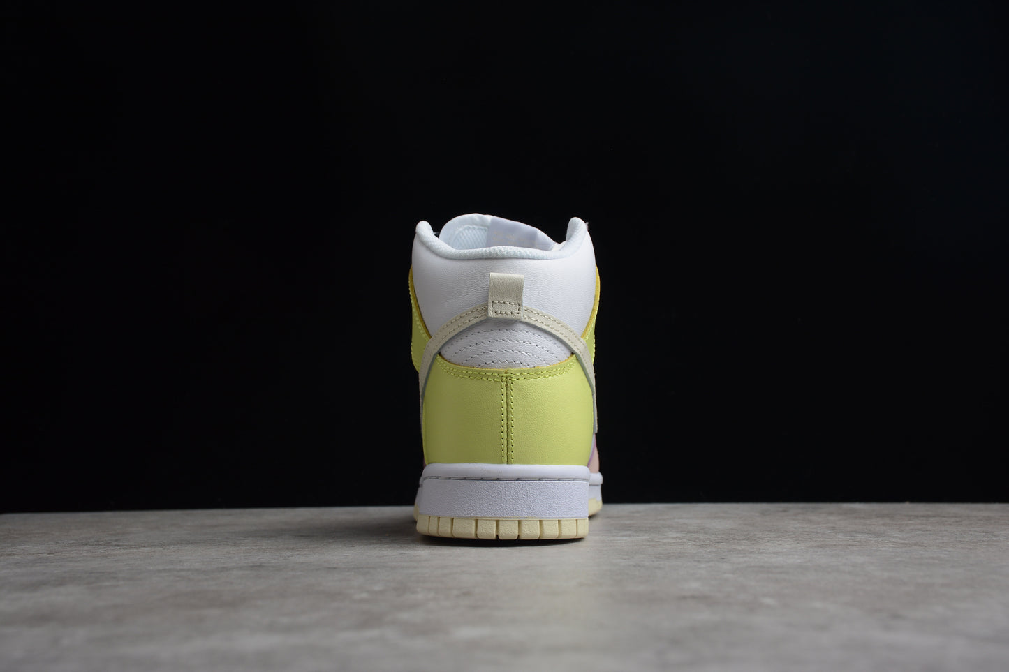 Nike Dunk High dd1869-108