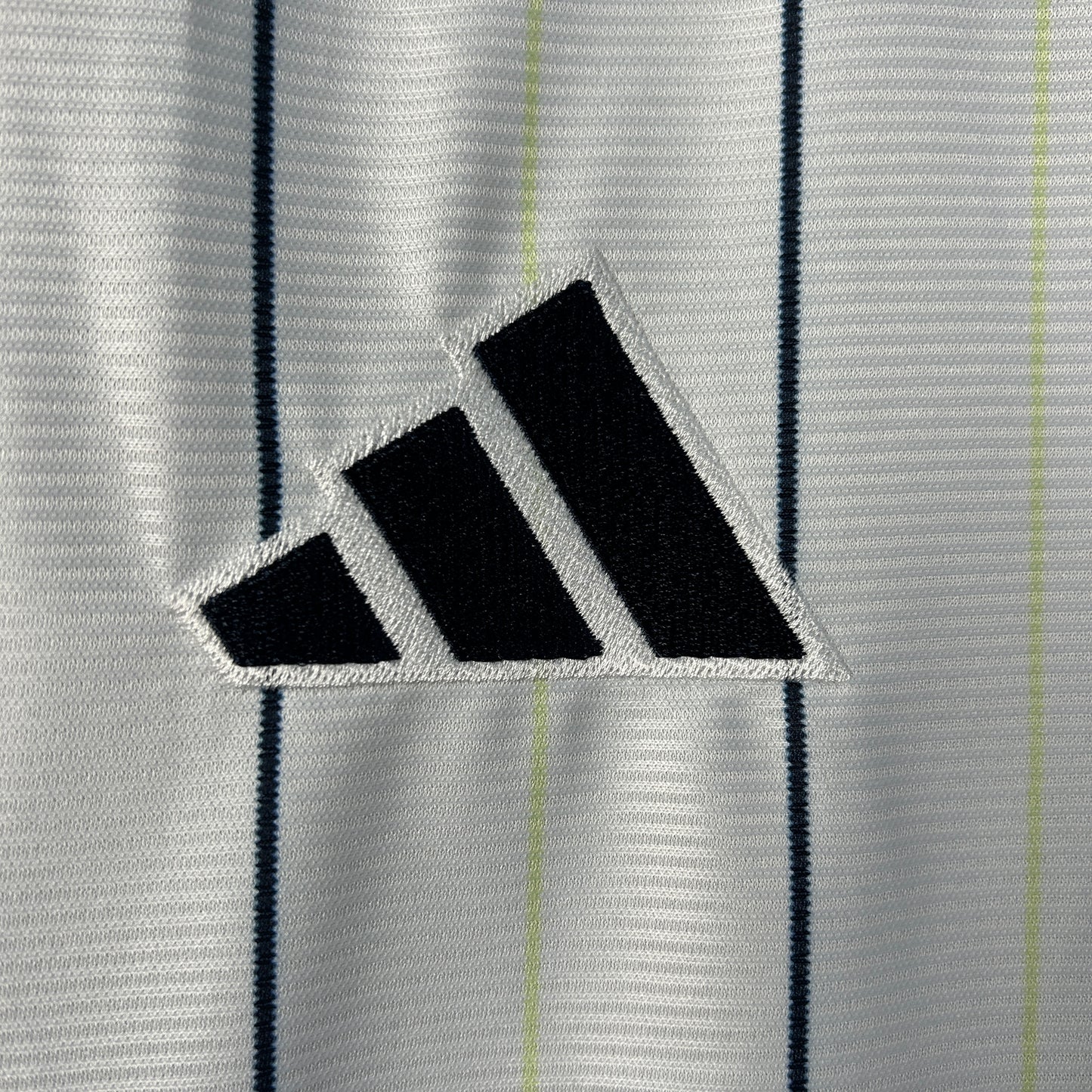 Real Madrid 2025/26 edición especial baseball