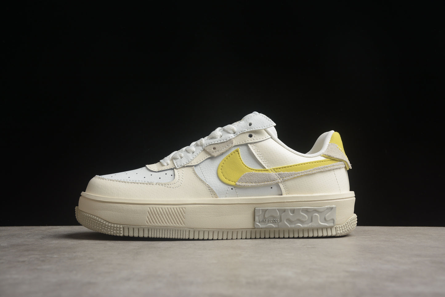 Nike Air Force 1 DV6984-100