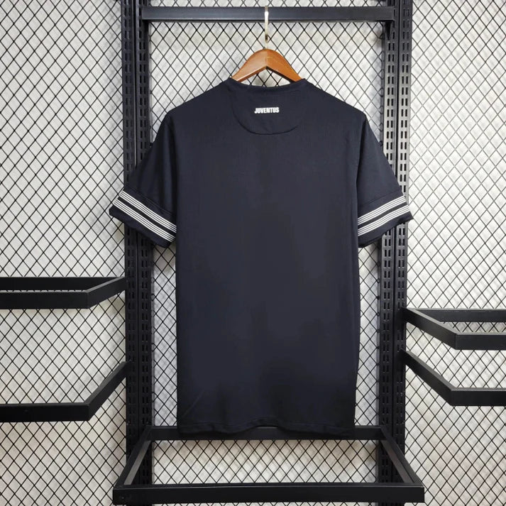 Juventus retro 2012/13 Away