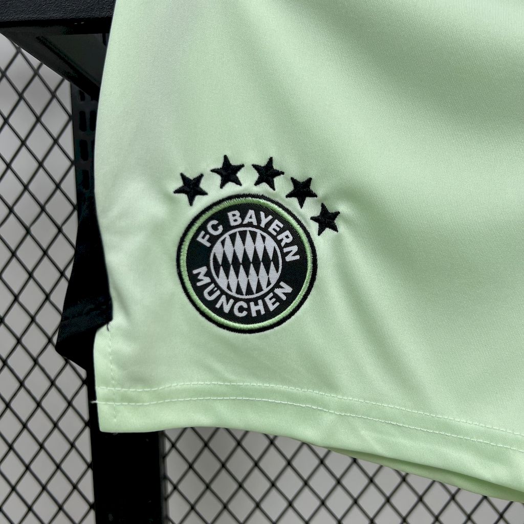 Bayern Munich 2025/26 Kids Version Portero