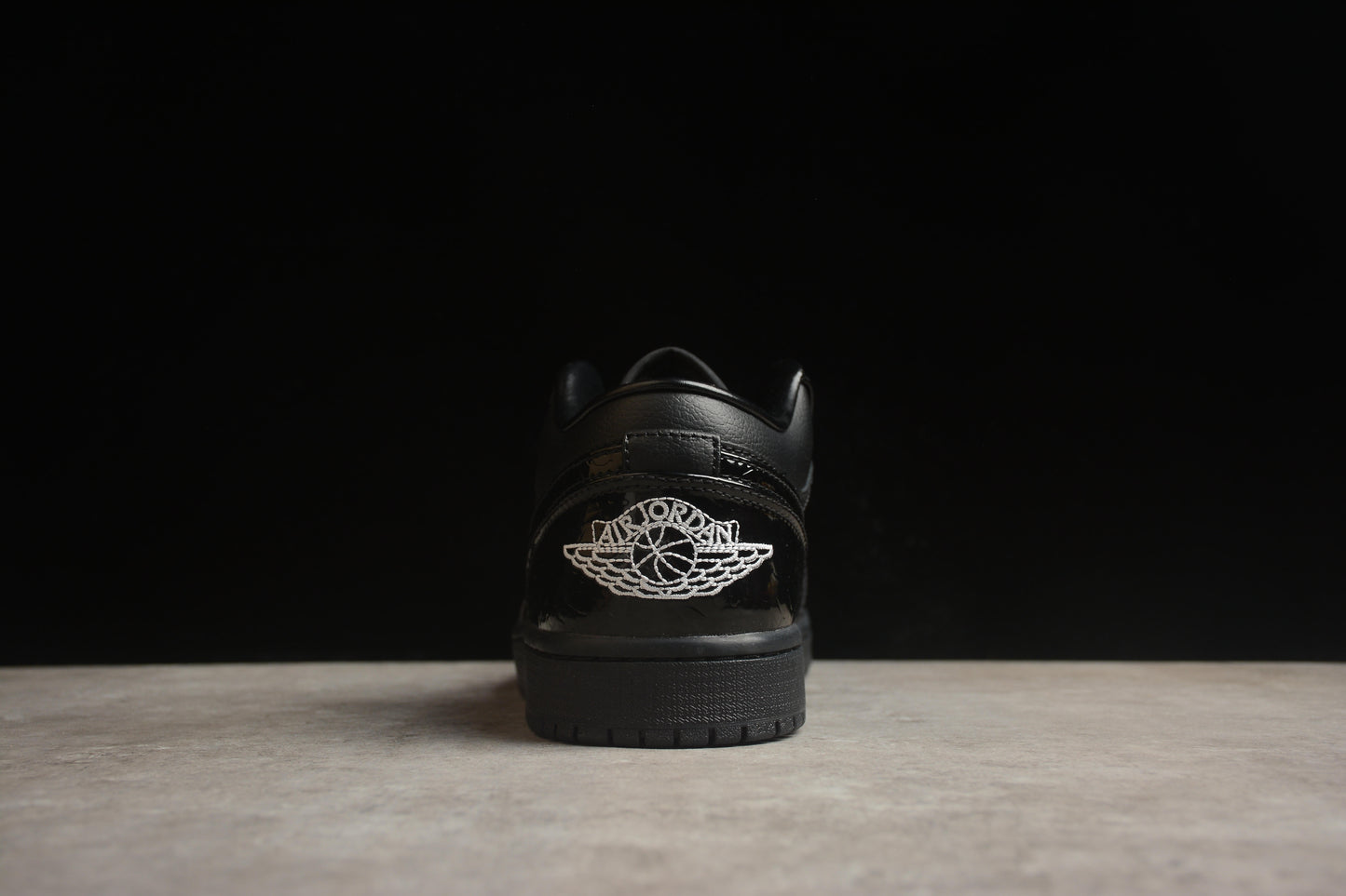 Nike Air Jordan 1 Low HJ7743-010