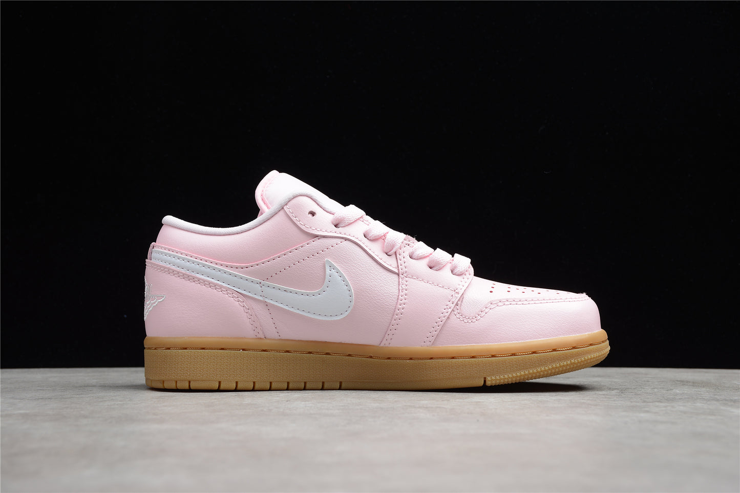 Nike Air Jordan 1 Low Pink Gum DC0774-601