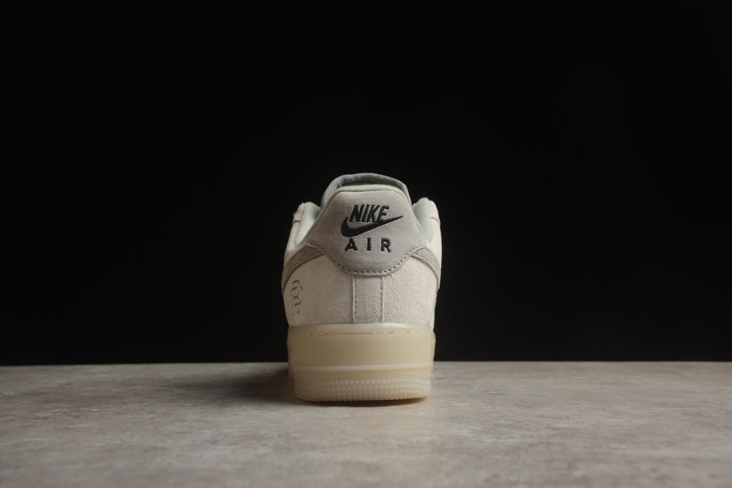 Nike Air Force 1 A04297-101.V