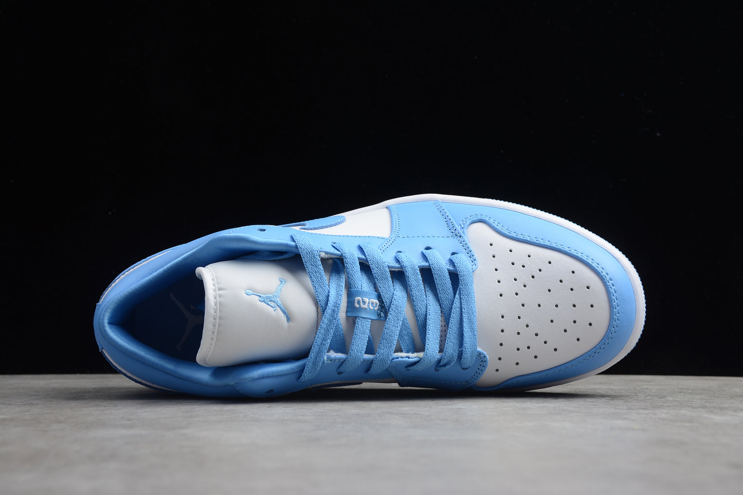Nike Air Jordan 1 Low AO9944-441