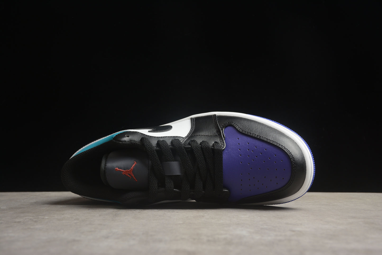 Nike Air Jordan 1 Low 553558-154