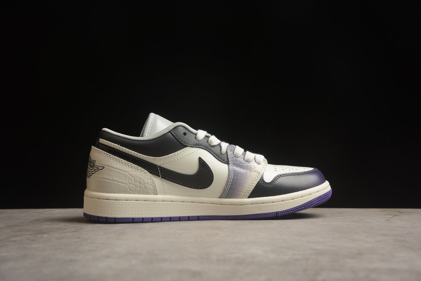Nike Air Jordan 1 Low HF5759-101