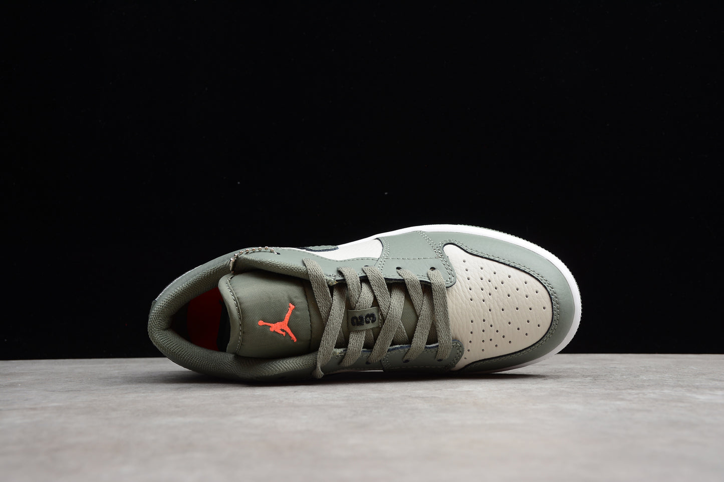 Nike Air Jordan 1 Low 553560-121