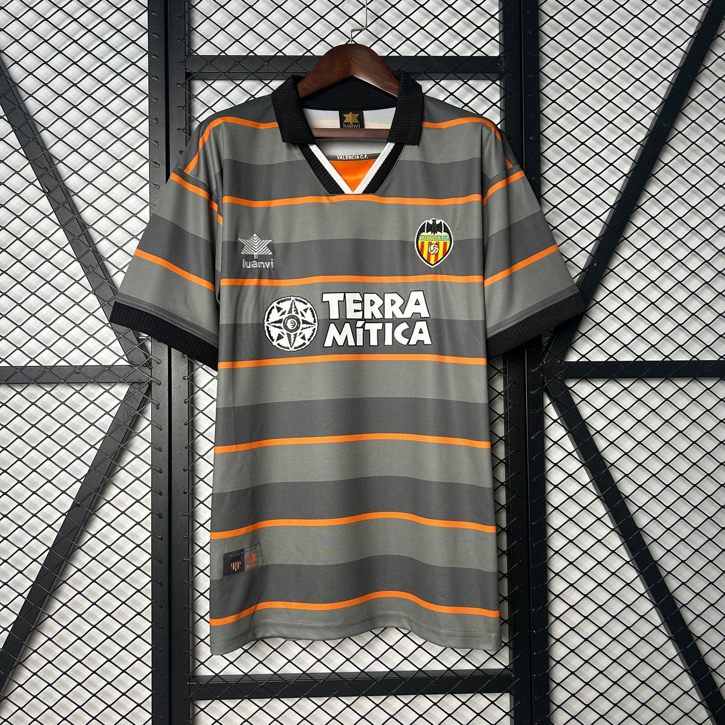 Valencia retro 1999/00 Third