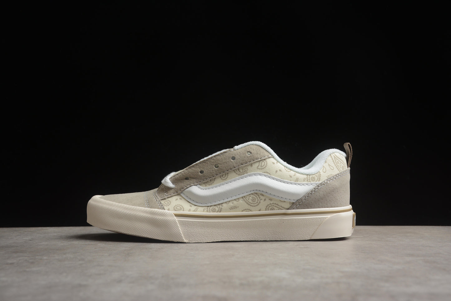 Vans Classics Knu Skool Beige cuadrito