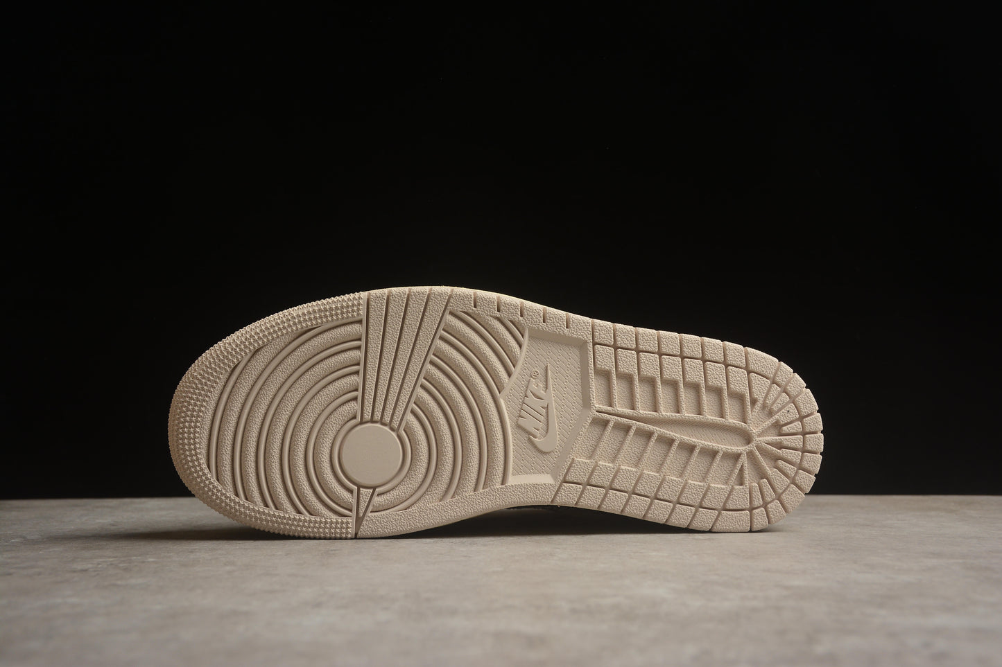 Nike Air Jordan 1 Low HQ3440-101