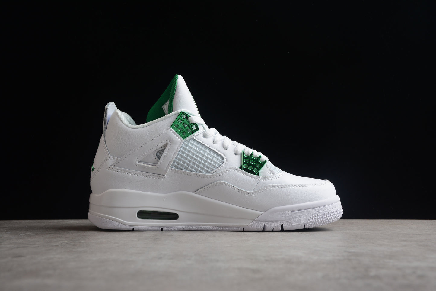Air Jordan 4 Retro CT8527-113