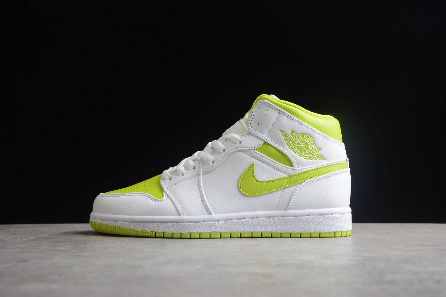 Nike Air Jordan 1 Low BQ6472-131