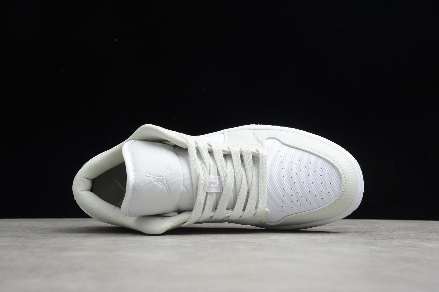 Nike Air Jordan 1 Low CW1381-003