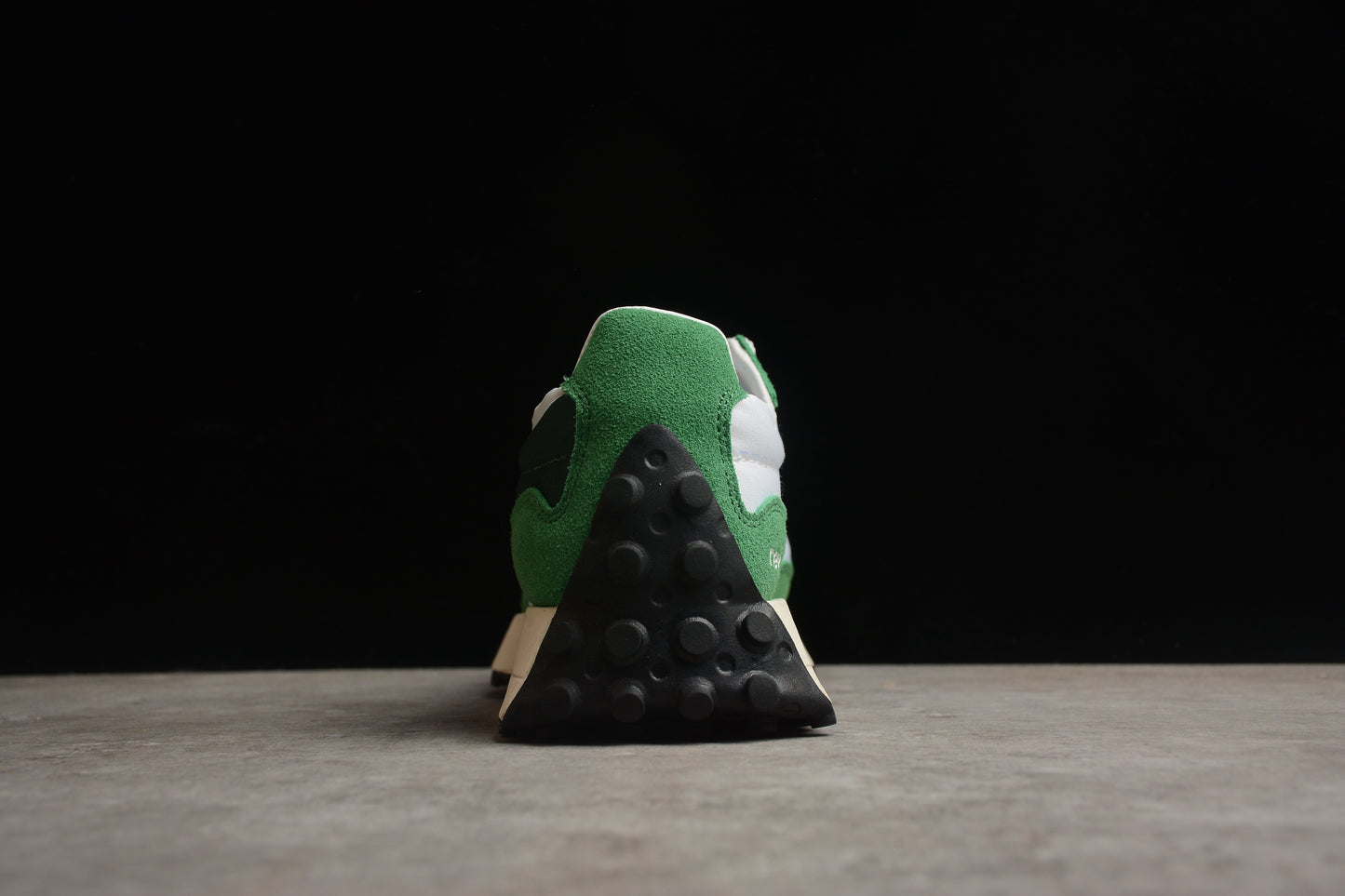 New Balance MS327 MS327LG1