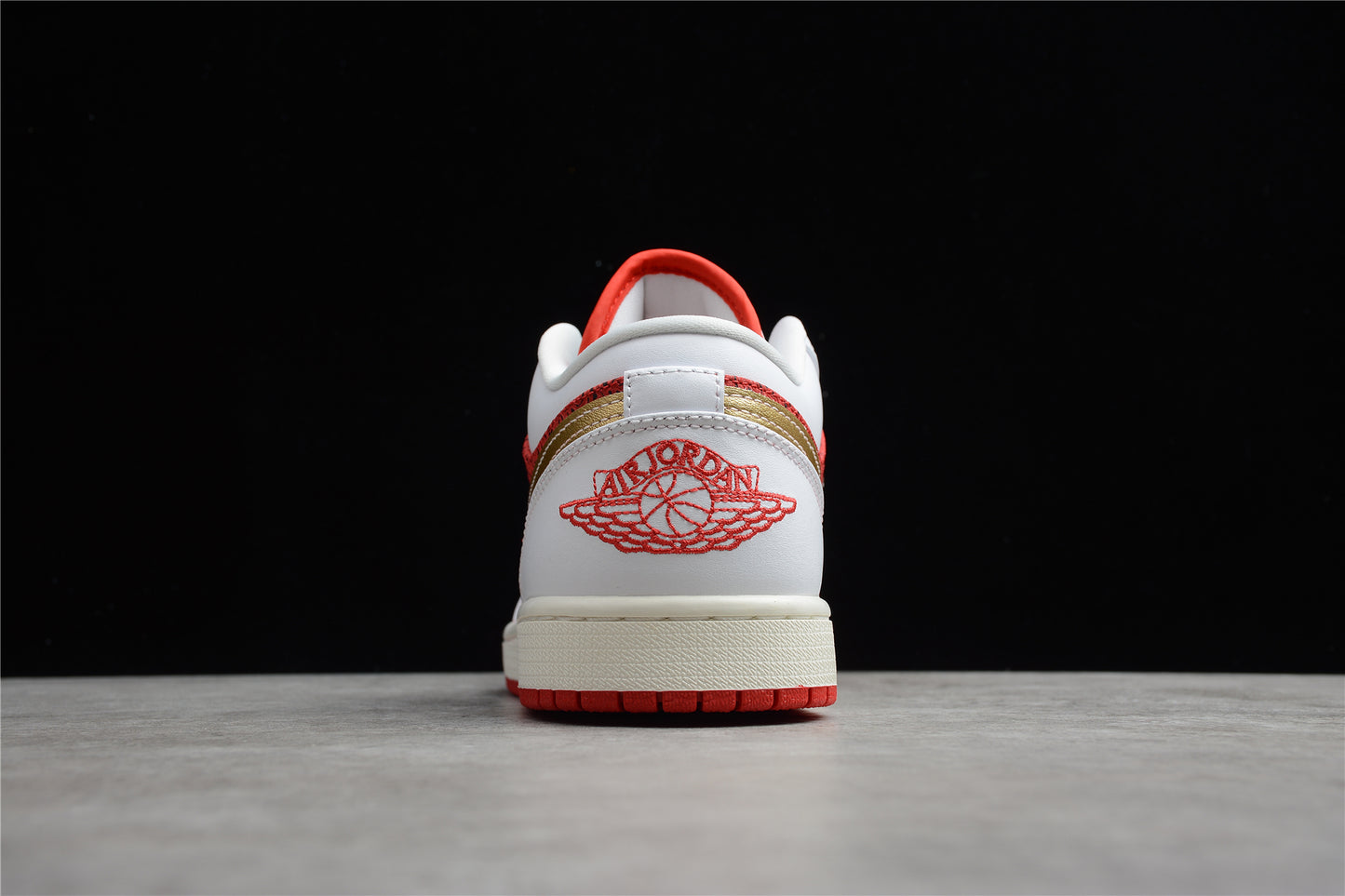 Nike Air Jordan 1 Low DJ5185-100