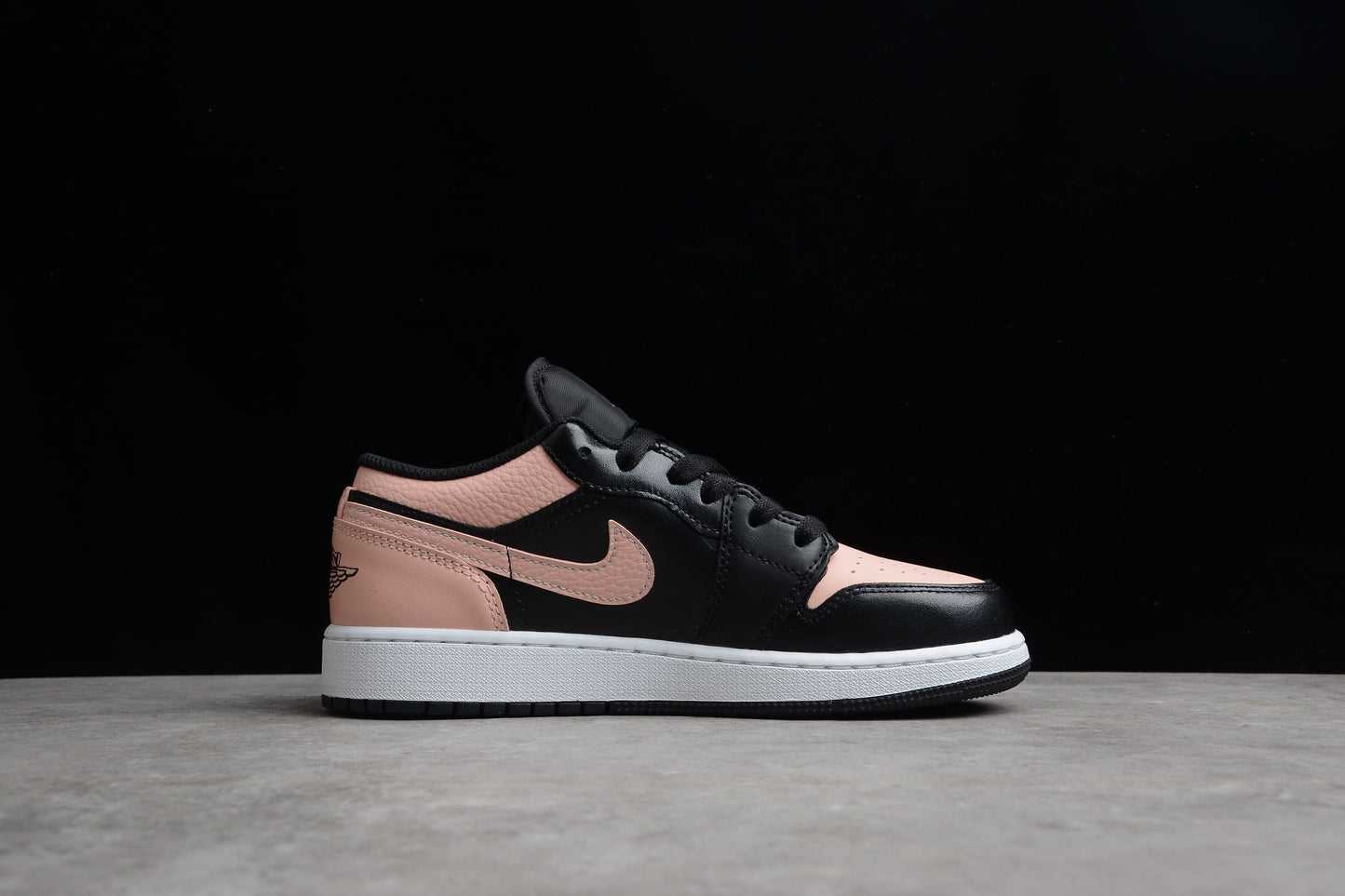 Nike Air Jordan 1 Low 553560-034