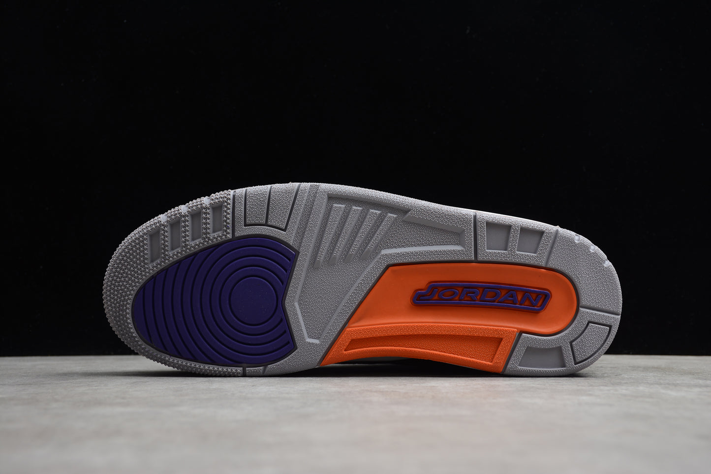 Air Jordan Retro CT8532-050