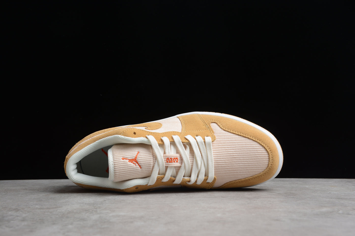 Nike Air Jordan 1 Low DH7820-700
