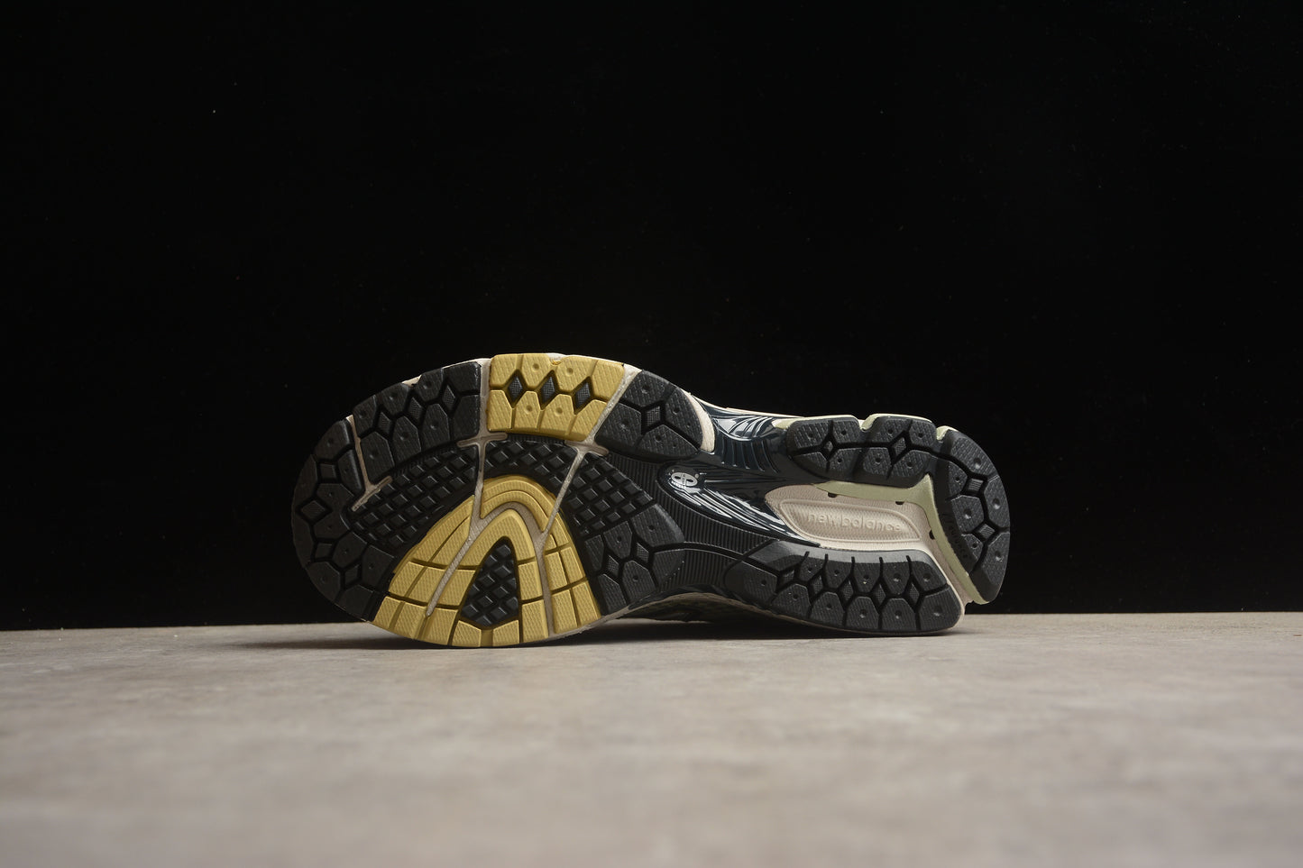 New Balance 860 ML860KR2