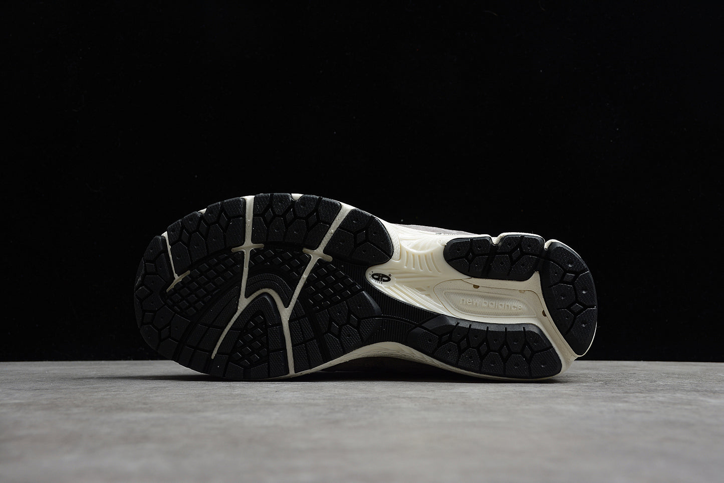 New Balance ML2002RC