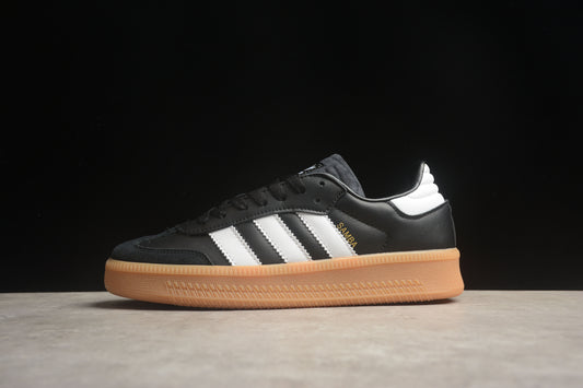 Adidas State Series AK IE1379