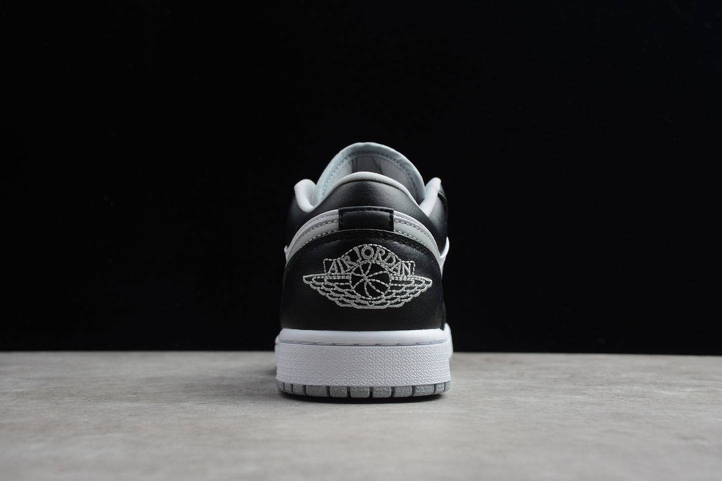 Nike Air Jordan 1 Low 553558-039