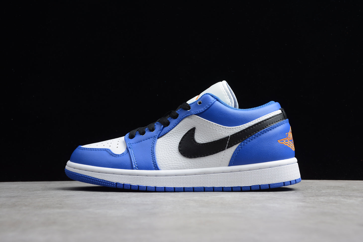Nike Air Jordan 1 Low 553558-371