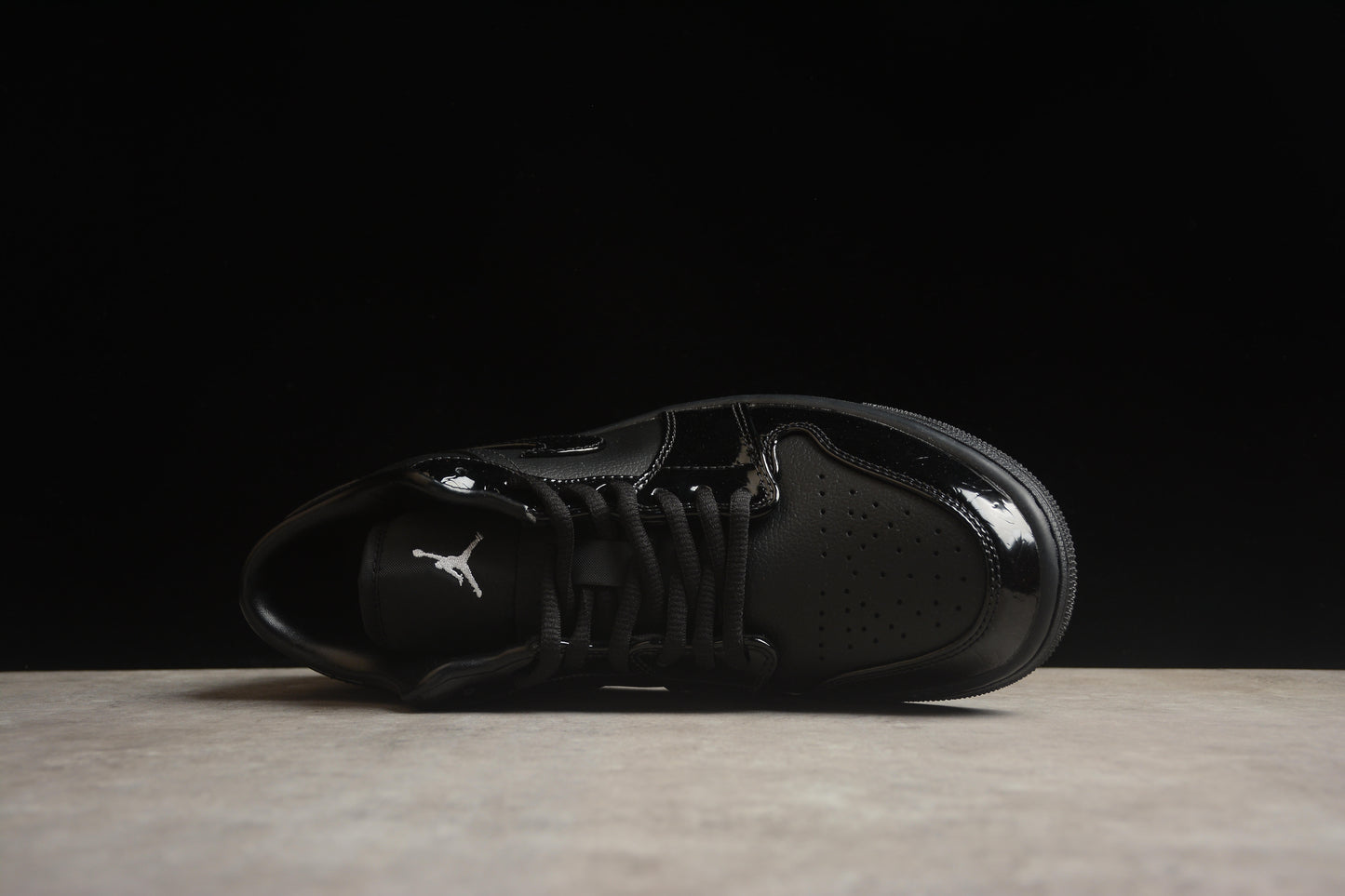 Nike Air Jordan 1 Low HJ7743-010